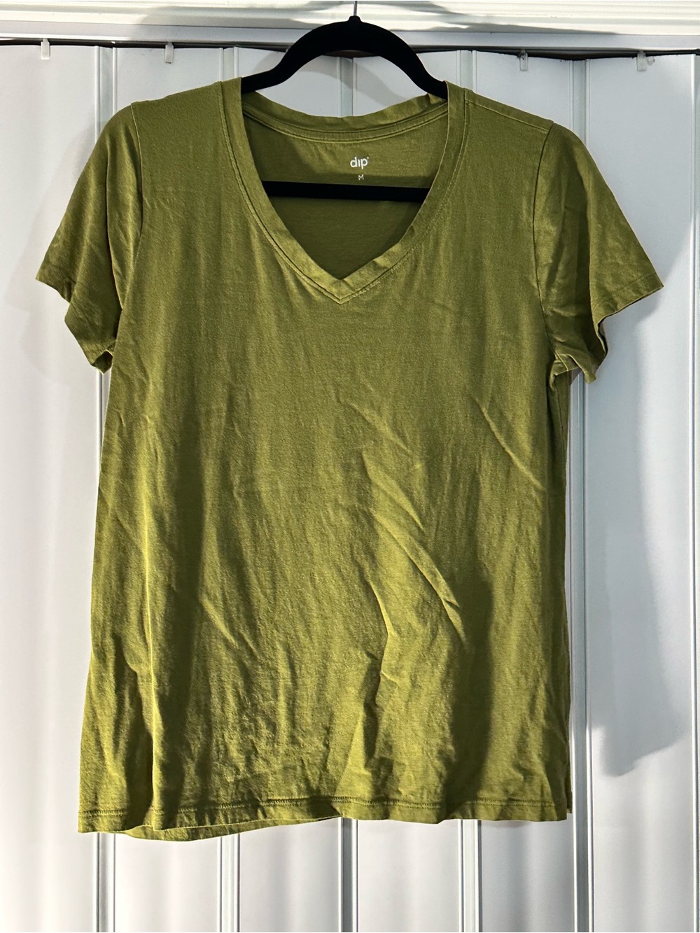 dip Olive Green V-Neck Short Sleeve Tee